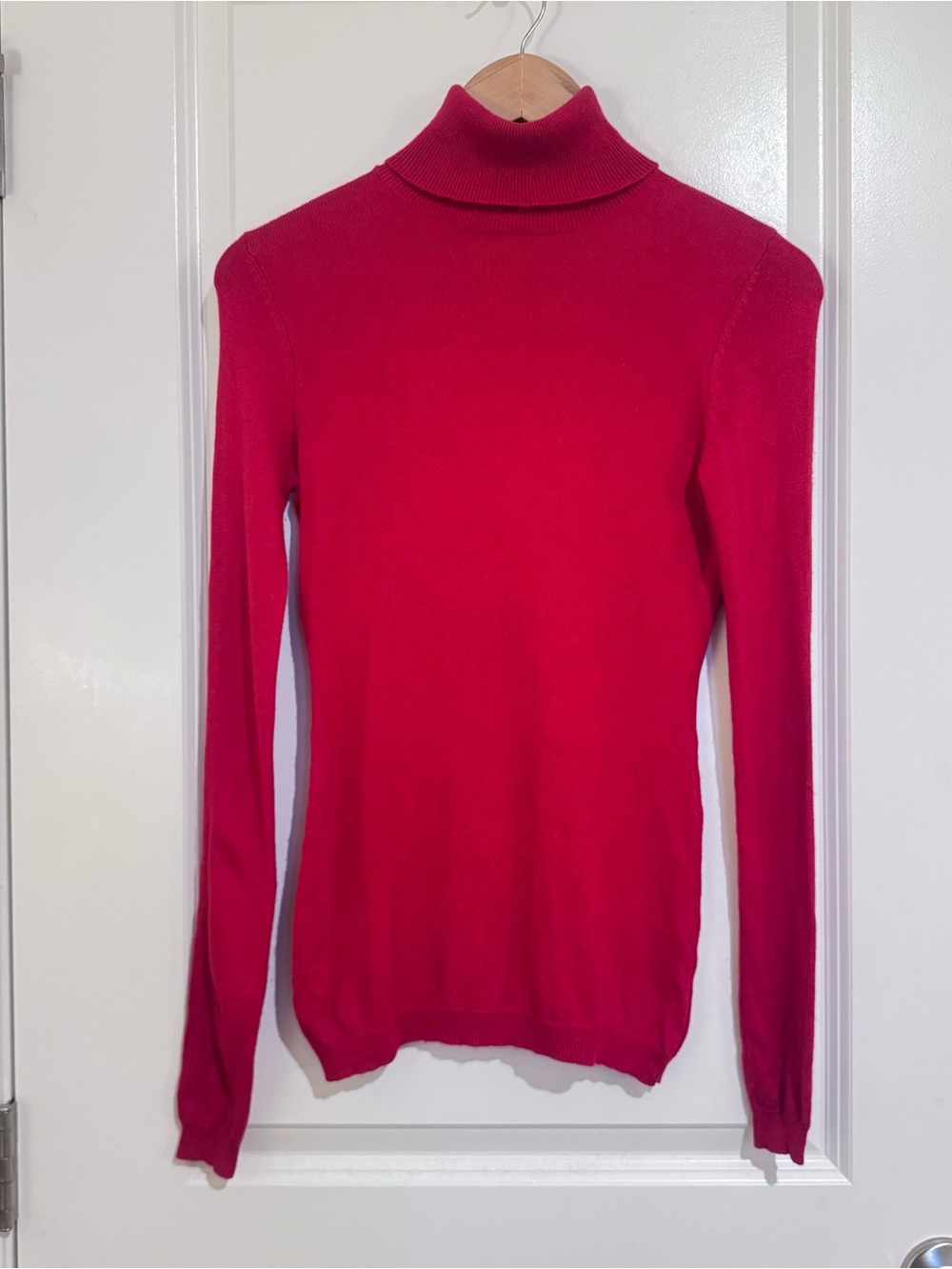 Moda International Silk Cashmere Blend Red Turtleneck Sweater Womens Small EUC